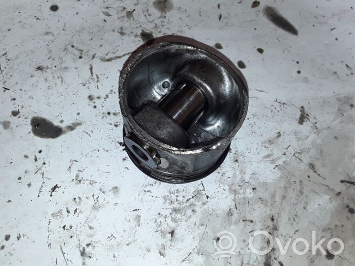 Honda FR-V Piston NOCODE