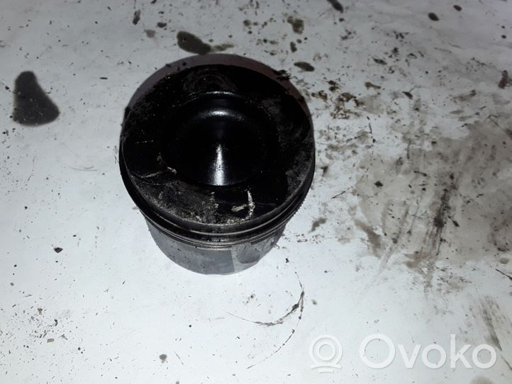 Honda FR-V Piston NOCODE