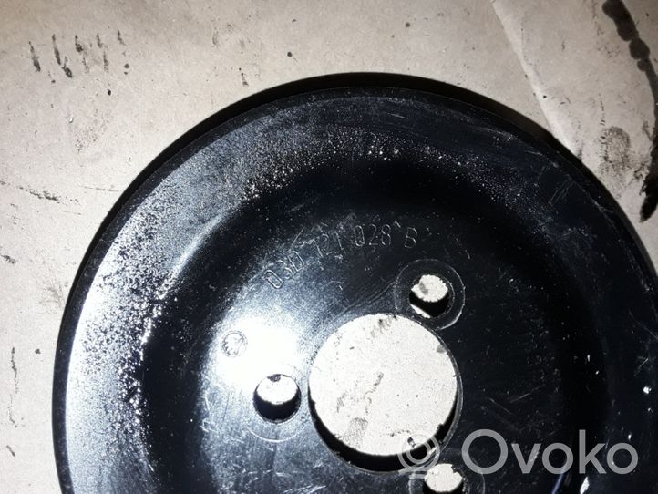 Skoda Octavia Mk2 (1Z) Koło pasowe pompy wody 03D121028B