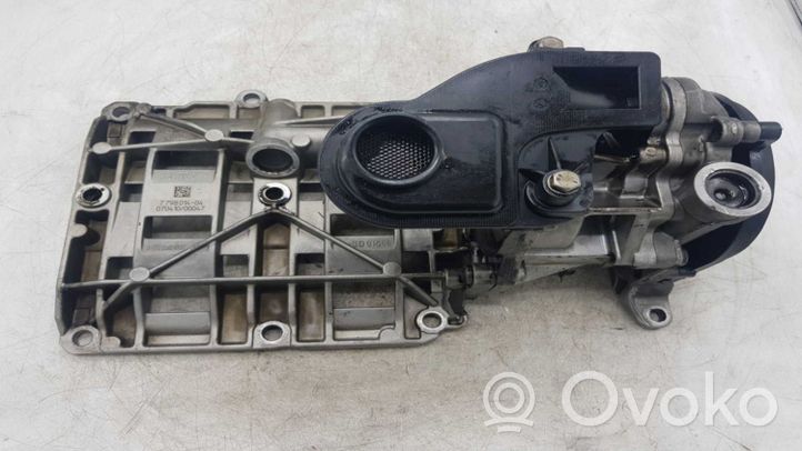 BMW 3 E92 E93 Oil pump 779801404