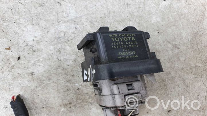 Toyota Avensis T270 Relè preriscaldamento candelette 2860126030