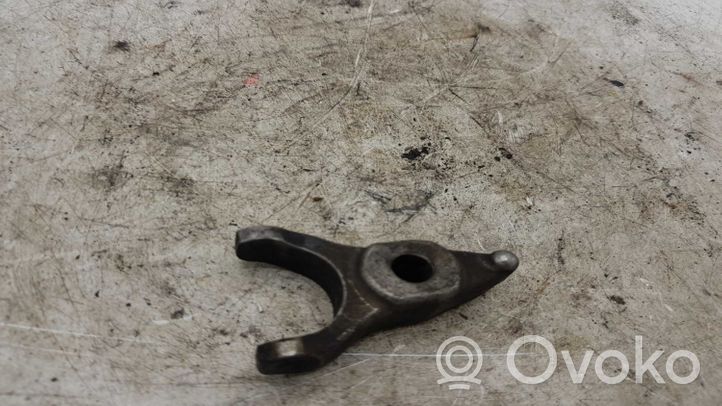 Toyota Previa (XR30, XR40) II Support de pince d'injecteur de carburant 