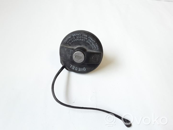 Volvo S80 Fuel tank filler cap C449