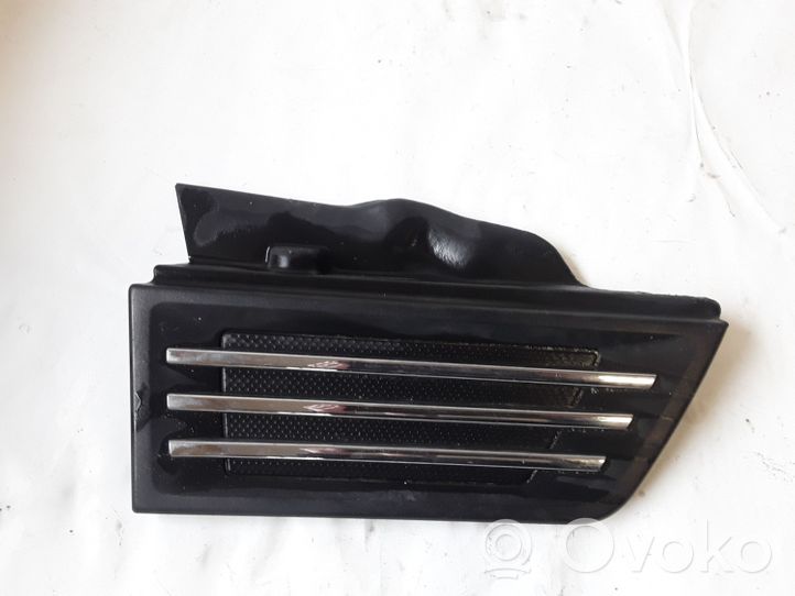 Dodge Nitro Grille d'aile 55157164