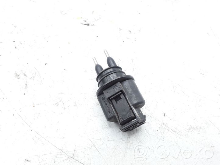 Audi A8 S8 D3 4E Capteur de niveau de liquide lave-glace 1J0973202