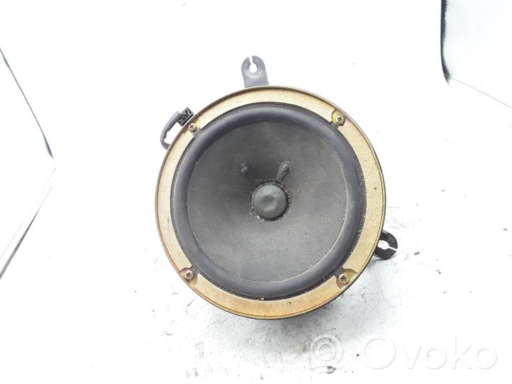 Hyundai Trajet Enceinte de porte arrière 963603A300