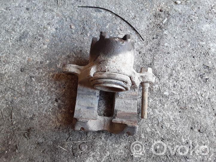 Mitsubishi Pajero Rear brake caliper 814E