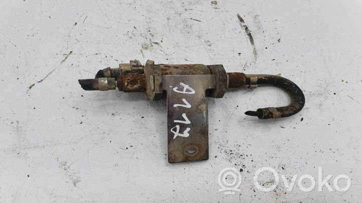 BMW 5 E60 E61 Webasto auxiliary heater fuel pump 6912746