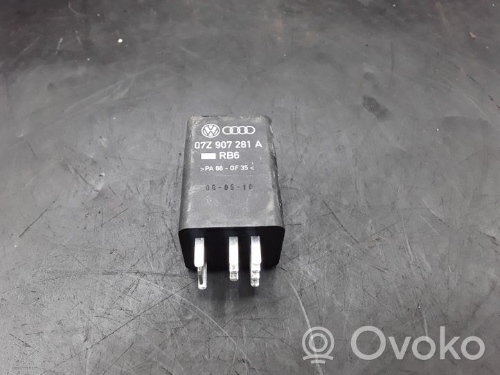 Volkswagen Transporter - Caravelle T5 Glow plug pre-heat relay 07Z907281A