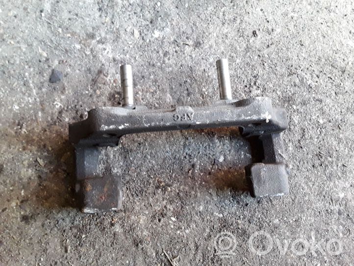 BMW 1 F20 F21 Supporto della pinza del freno anteriore 714627