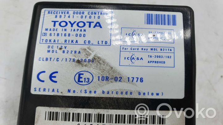 Toyota Corolla Verso E121 Durvju vadības bloks 897410F010