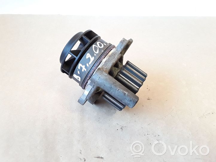 Volkswagen PASSAT B7 Pompe de circulation d'eau 03L121019