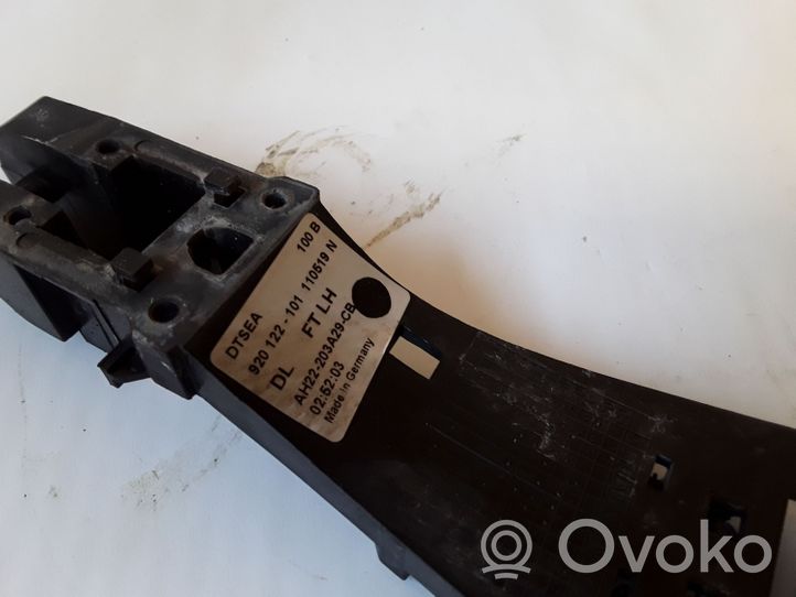 Land Rover Discovery 4 - LR4 Etuoven ulkokahvan kehys AH22203A29CB