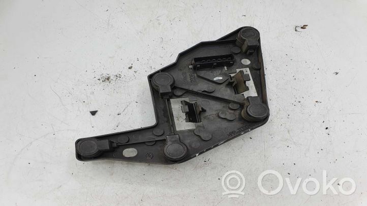 Toyota Avensis T220 Galinio žibinto detalė 0342328