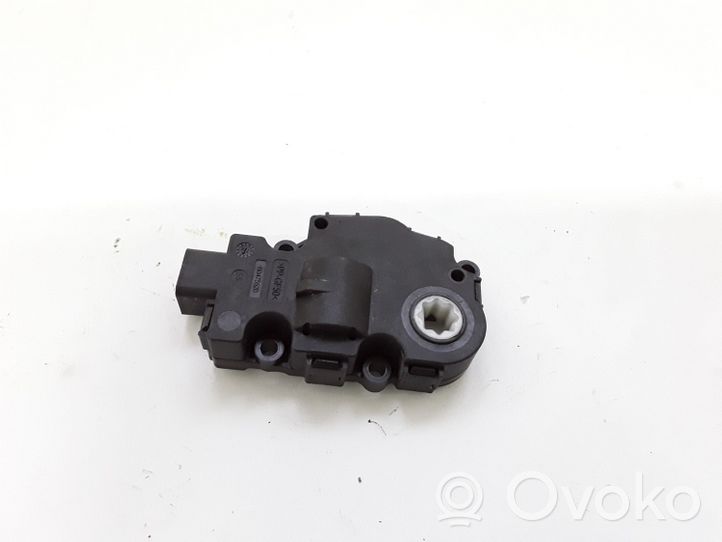 BMW 1 F20 F21 Motor/activador trampilla de calefacción T946104A