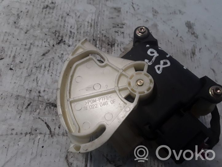 Audi A4 S4 B5 8D Attuatore/motore della valvola del collettore di aspirazione 74022046