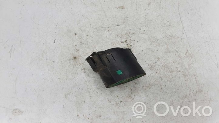 BMW 5 E39 Adaptateur prise de remorquage 