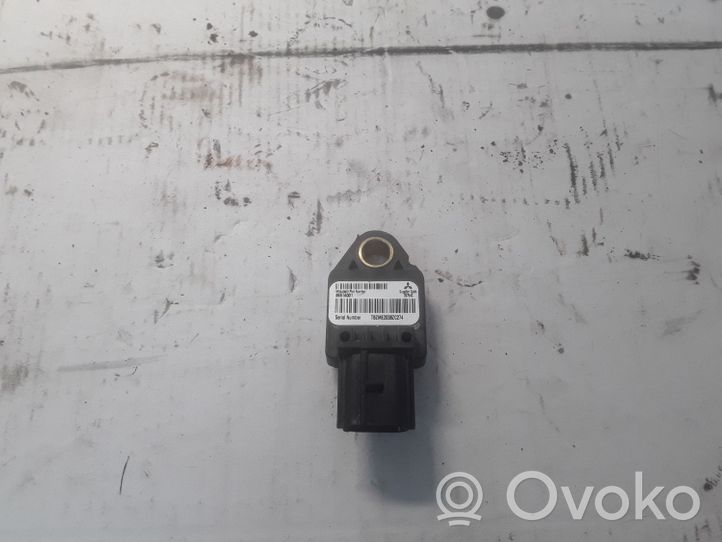 Mitsubishi Outlander Airbagsensor Crashsensor Drucksensor 8651A001