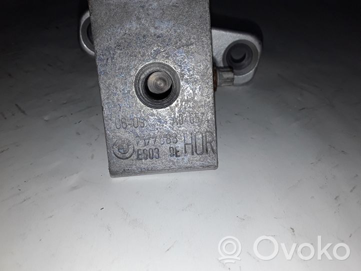 BMW 7 F01 F02 F03 F04 Charnière inférieure de porte arrière 7177588