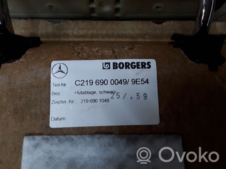 Mercedes-Benz CLS C219 Grilles/couvercle de haut-parleur arrière A2196900049