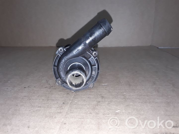 Jaguar S-Type Pompe à eau de liquide de refroidissement 4R8318D474AA