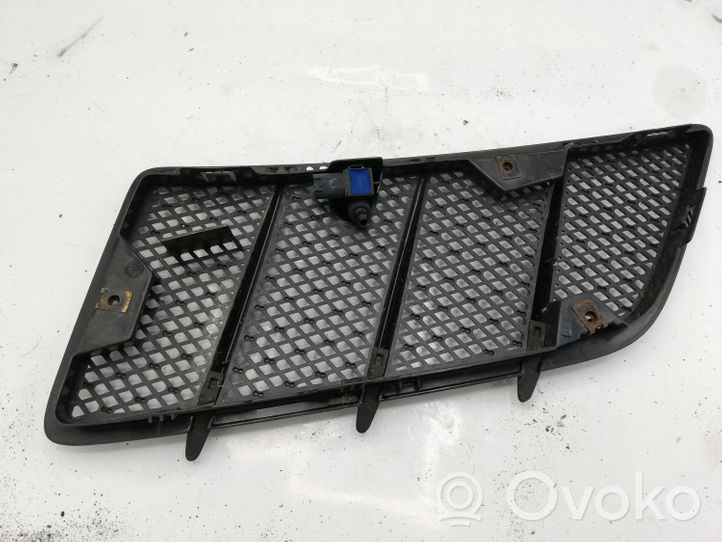 Mercedes-Benz ML W164 Kratka wlotu powietrza na maskę 1648801405