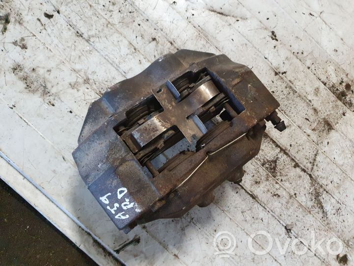 Toyota Land Cruiser (HDJ90) Front brake caliper 