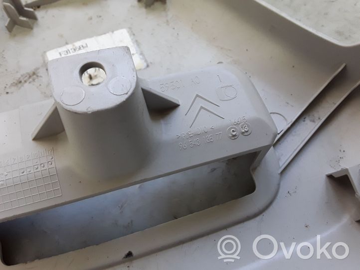 Citroen C4 Grand Picasso Rivestimento della console di illuminazione installata sul rivestimento del tetto 9654313577