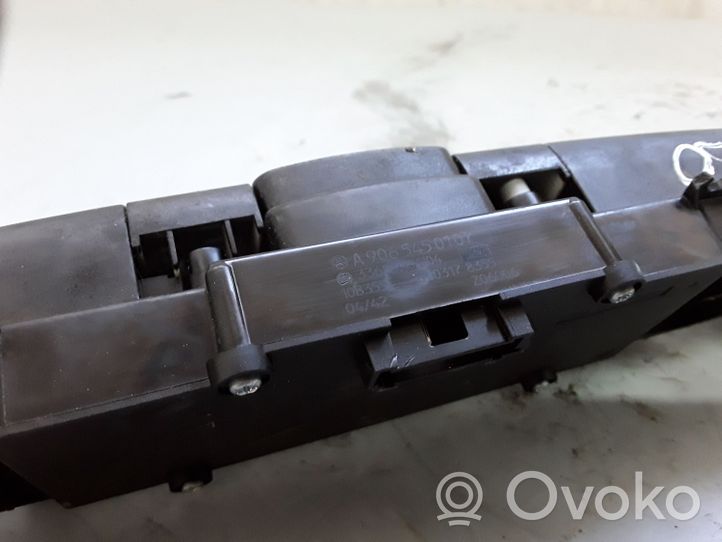 Mercedes-Benz Sprinter W906 Botón interruptor de luz de peligro A9065450107