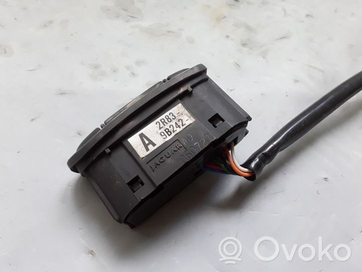 Jaguar S-Type Fuel tank opening switch 2R839B242