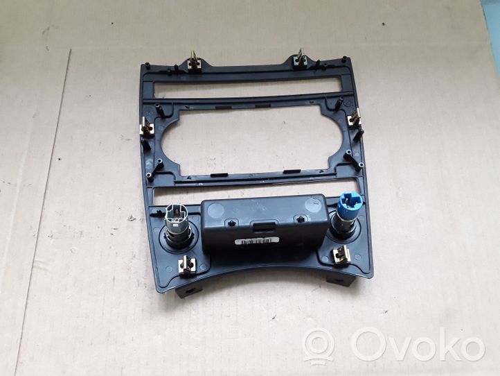 Jeep Grand Cherokee (WK) Console centrale, commande chauffage/clim X35006103