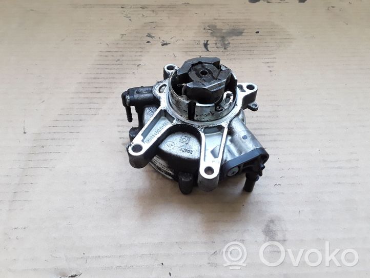 Opel Zafira C Vacuum pump 55488984