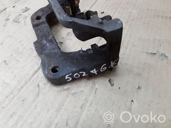 Audi A8 S8 D4 4H Supporto della pinza del freno posteriore 0952