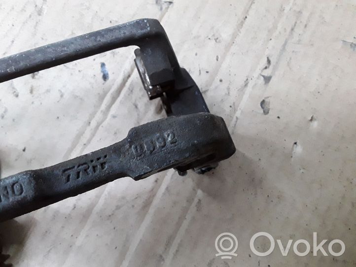 Audi A8 S8 D4 4H Supporto della pinza del freno posteriore 0892