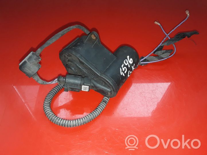 Volkswagen Tiguan Silniczek hamulca ręcznego / postojowego 32332267D