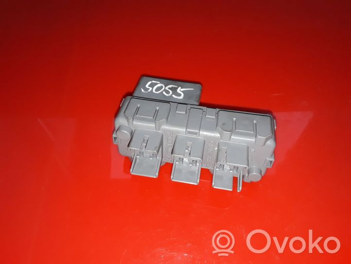 Honda Civic IX Module de fusibles TV00030