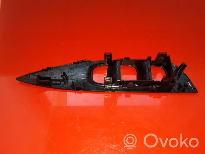 Nissan Qashqai Ramka przycisków otwierania szyby drzwi przednich 809604EA0AX