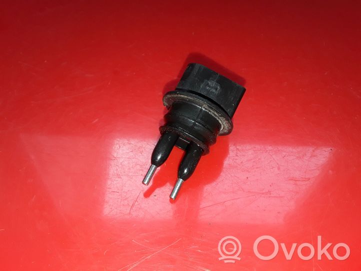 Volkswagen Touareg I Windshield washer fluid level sensor 7M0919376