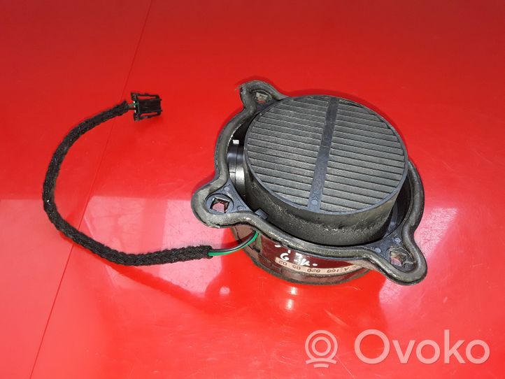 Mercedes-Benz A W168 Enceinte de porte arrière A1688200502