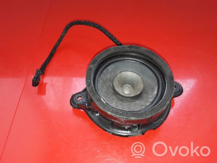 Mercedes-Benz A W168 Enceinte de porte arrière A1688200502