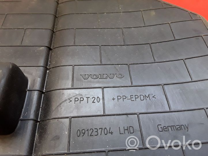 Volvo V40 Tapis de boîte à gants 09123704