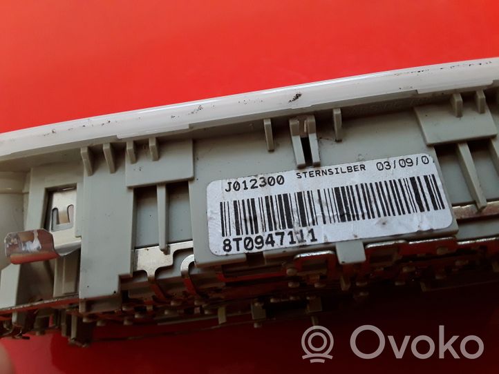 Audi A5 8T 8F Przycisk / Włącznik oświetlenia wnętrza kabiny 8T0947111