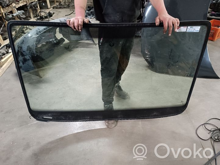 Volkswagen Caddy Front windscreen/windshield window 43R008594