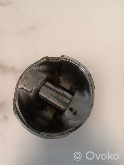 Hyundai Sonata Piston P252