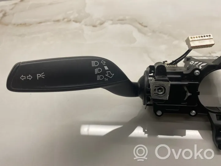 Audi Q3 8U Wiper turn signal indicator stalk/switch 8X0953521B