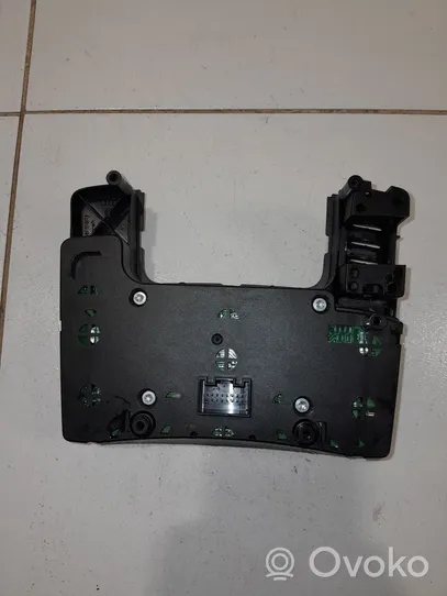 Audi Q7 4L Console centrale, commande de multimédia l'unité principale 4L0919609H