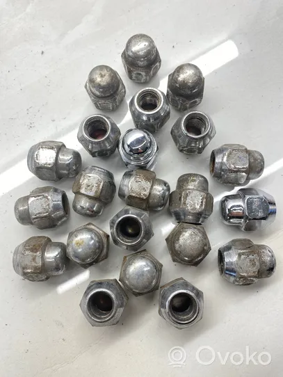 KIA Sorento Nuts/bolts Nocode