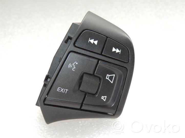 Volvo V60 Steering wheel buttons/switches 31318643