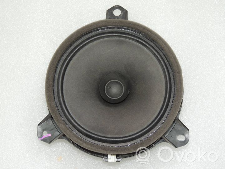 Toyota Yaris XP210 Haut-parleur de porte avant 8616002B80