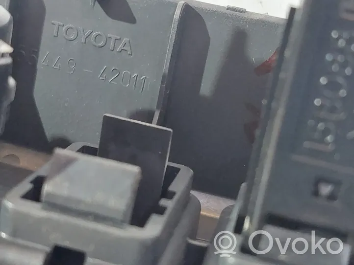 Toyota RAV 4 (XA30) Zapalniczka deski rozdzielczej 5544942011